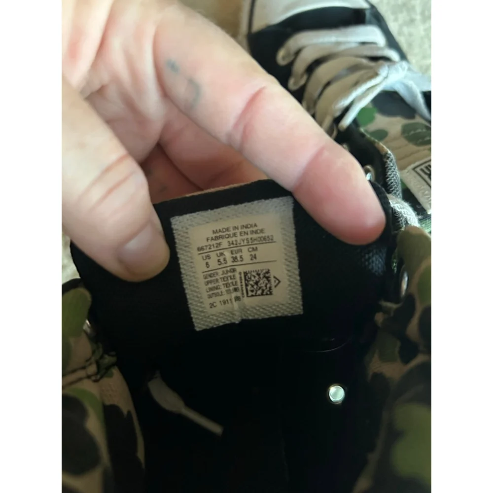 Converse black size 5